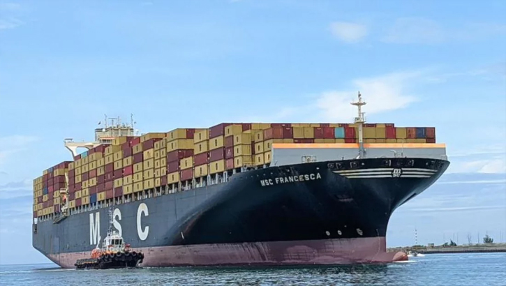 হরমুজ থেকে দুটি ইসরায়েলি জাহাজ আটক করেছে ইরান